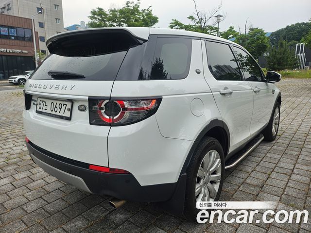 Land Rover Discovery Sport 2.0 TD4 HSE Luxury 2016 — фото 7