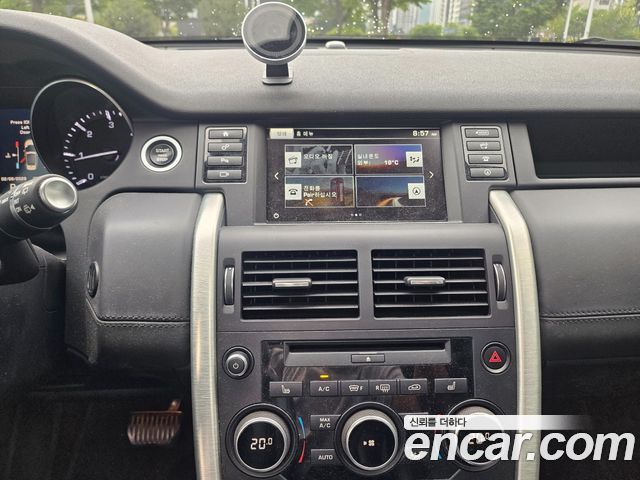 Land Rover Discovery Sport 2.0 TD4 HSE Luxury 2016 — фото 22