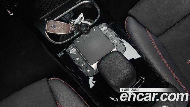 Mercedes-Benz CLA-Class (C118) CLA250 4MATIC 2021 — фото 31
