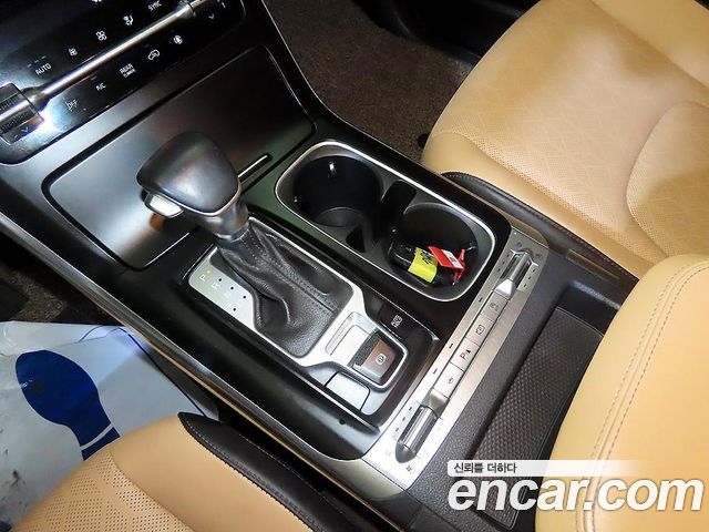 Kia Carnival (IV) 9-Seater Prestige 2022 — фото 16