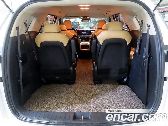 Kia Carnival (IV) 9-Seater Prestige 2022 — фото 21