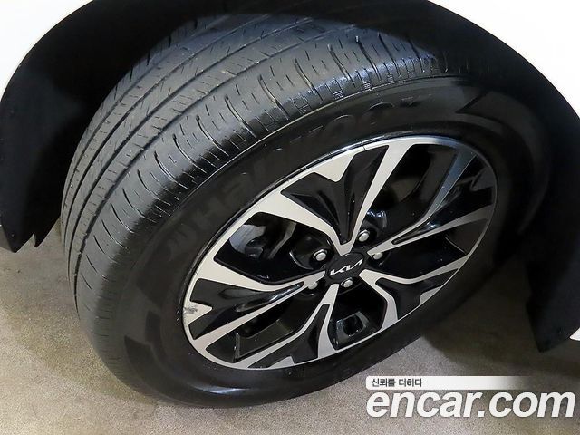 Kia Carnival (IV) 9-Seater Prestige 2022 — фото 24