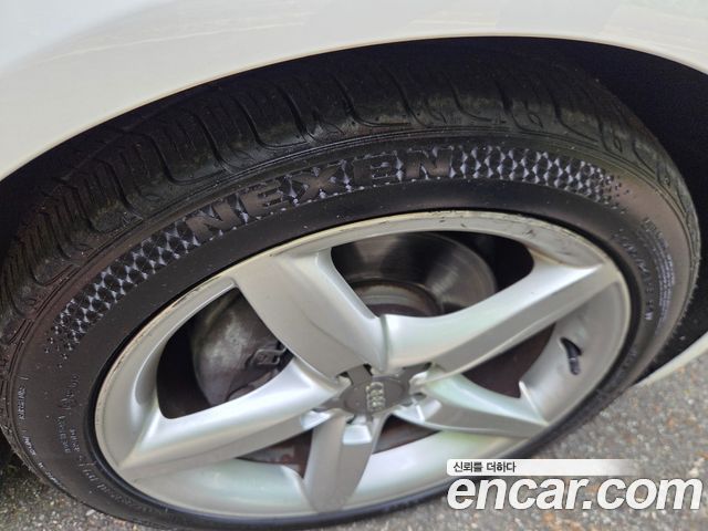 Audi A4 2.0 TFSI Quattro Dynamic B8 2011 — фото 5