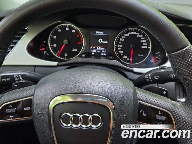 Audi A4 2.0 TFSI Quattro Dynamic B8 2011 — фото 8