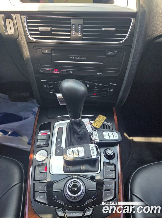 Audi A4 2.0 TFSI Quattro Dynamic B8 2011 — фото 9