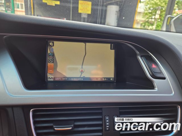Audi A4 2.0 TFSI Quattro Dynamic B8 2011 — фото 17