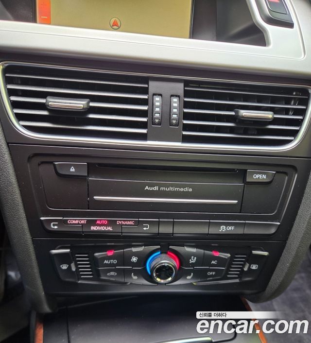 Audi A4 2.0 TFSI Quattro Dynamic B8 2011 — фото 20