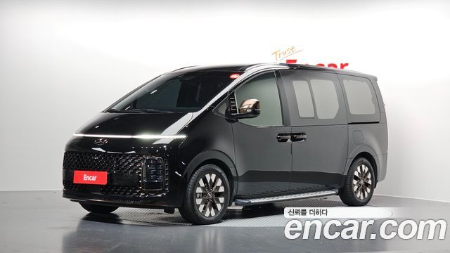Hyundai Staria 4WD Lounge 7-Seater Inspiration 2024 — фото 1