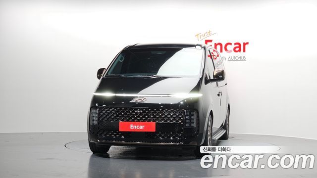 Hyundai Staria 4WD Lounge 7-Seater Inspiration 2024 — фото 3