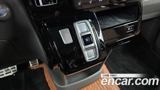 Hyundai Staria 4WD Lounge 7-Seater Inspiration 2024 — фото 9