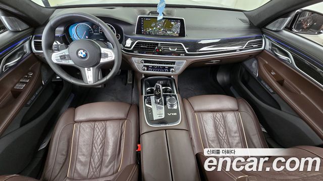BMW 7 Series (G11) M760Li xDrive 2017 — фото 7