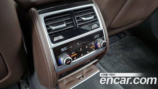 BMW 7 Series (G11) M760Li xDrive 2017 — фото 18