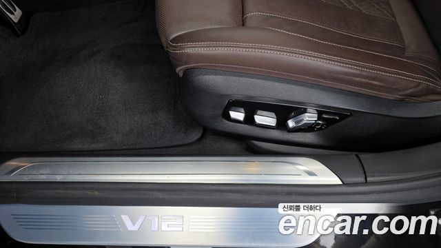 BMW 7 Series (G11) M760Li xDrive 2017 — фото 31