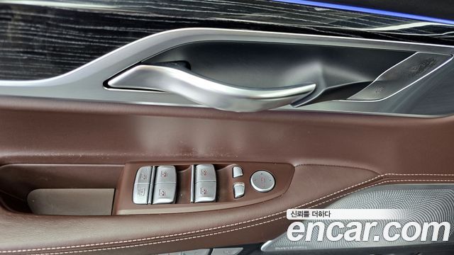 BMW 7 Series (G11) M760Li xDrive 2017 — фото 32