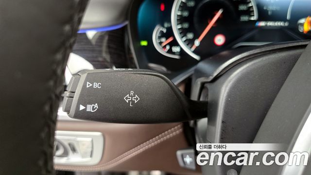 BMW 7 Series (G11) M760Li xDrive 2017 — фото 36