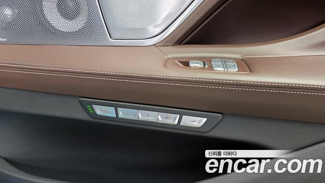BMW 7 Series (G11) M760Li xDrive 2017 — фото 37