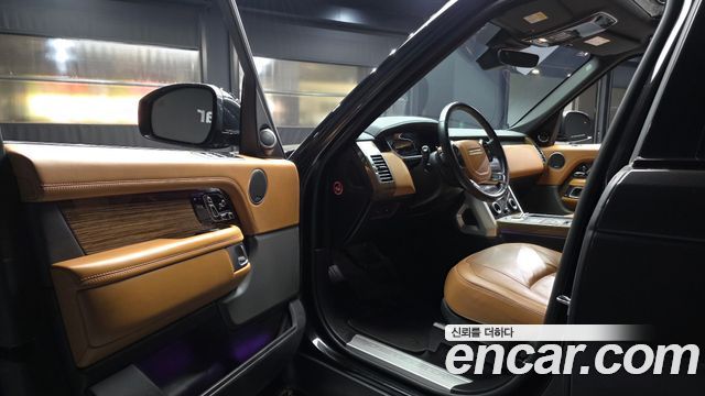 Land Rover Range Rover (IV) 4.4 SDV8 Vogue SE DIESEL 2018 — фото 10