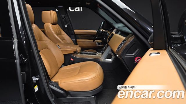 Land Rover Range Rover (IV) 4.4 SDV8 Vogue SE DIESEL 2018 — фото 11
