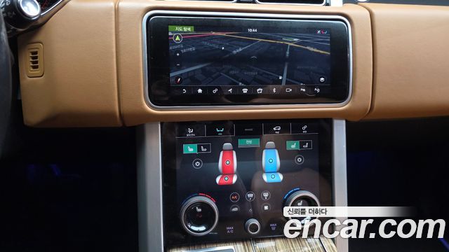 Land Rover Range Rover (IV) 4.4 SDV8 Vogue SE DIESEL 2018 — фото 15