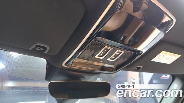 Land Rover Range Rover (IV) 4.4 SDV8 Vogue SE DIESEL 2018 — фото 18