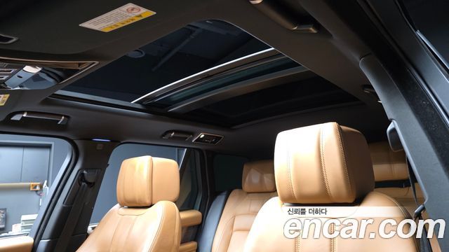 Land Rover Range Rover (IV) 4.4 SDV8 Vogue SE DIESEL 2018 — фото 19