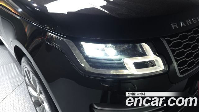 Land Rover Range Rover (IV) 4.4 SDV8 Vogue SE DIESEL 2018 — фото 22