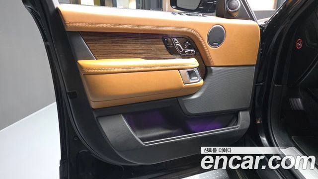 Land Rover Range Rover (IV) 4.4 SDV8 Vogue SE DIESEL 2018 — фото 24