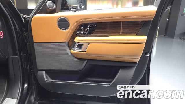 Land Rover Range Rover (IV) 4.4 SDV8 Vogue SE DIESEL 2018 — фото 25