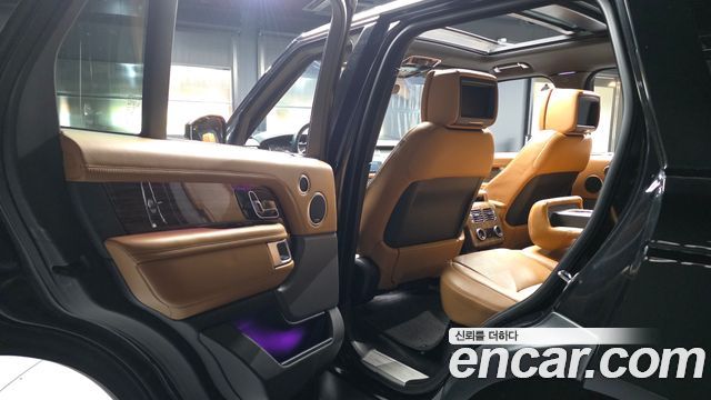 Land Rover Range Rover (IV) 4.4 SDV8 Vogue SE DIESEL 2018 — фото 26