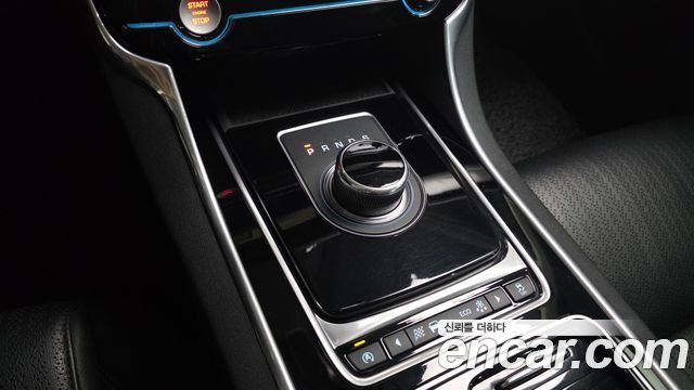 Jaguar XF (X260) 20d Prestige AWD 2017 — фото 9