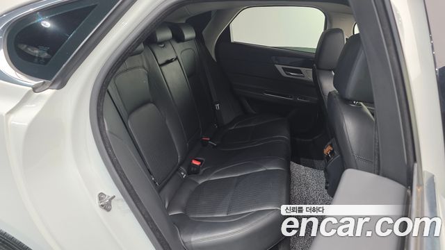 Jaguar XF (X260) 20d Prestige AWD 2017 — фото 11