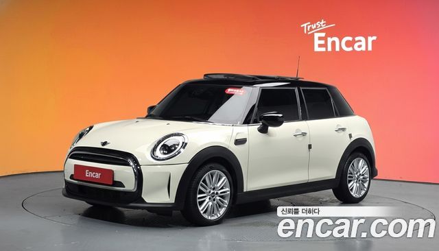 MINI Cooper 5-Door Classic Plus 3rd