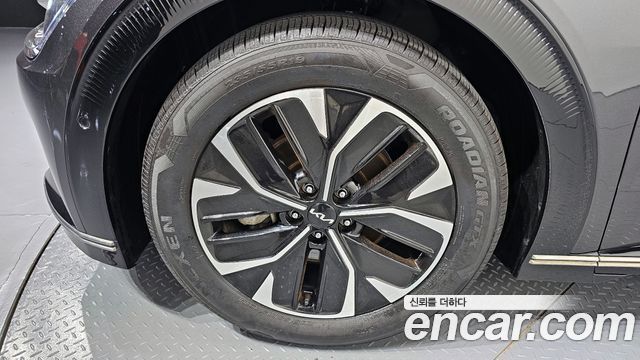 Kia EV6 Long Range Earth 2023 — фото 5