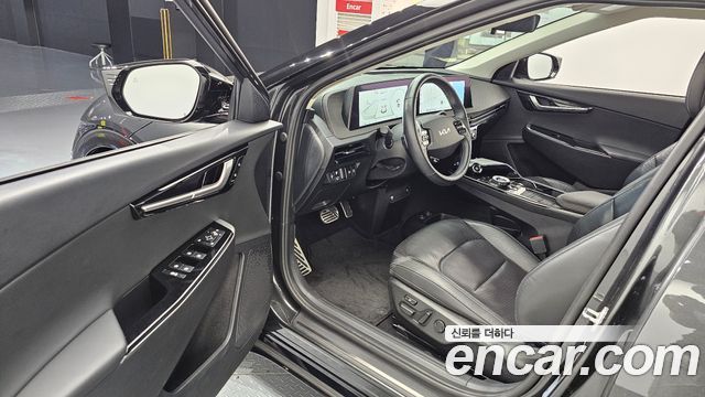 Kia EV6 Long Range Earth 2023 — фото 10
