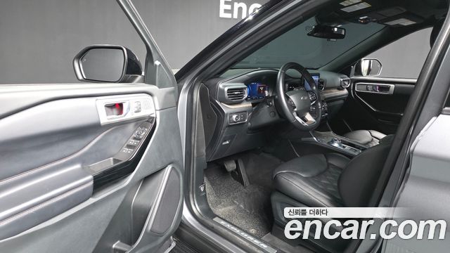 Ford Explorer (VI) 3.0 Platinum 4WD 2022 — фото 10