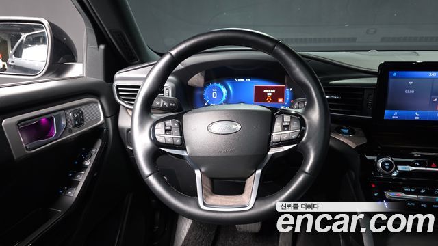 Ford Explorer (VI) 3.0 Platinum 4WD 2022 — фото 13