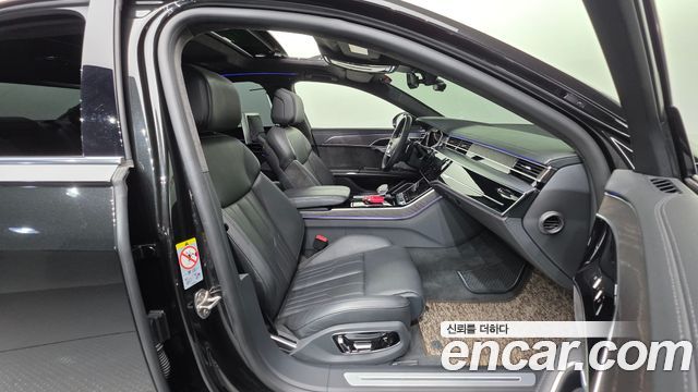 Audi A8 (D5) 60 TFSI Quattro LWB 2021 — фото 10