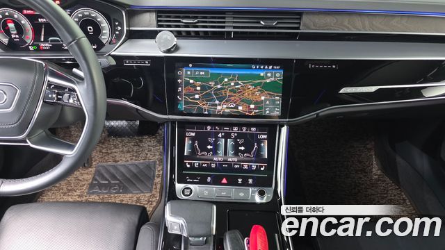 Audi A8 (D5) 60 TFSI Quattro LWB 2021 — фото 14