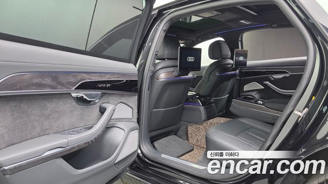 Audi A8 (D5) 60 TFSI Quattro LWB 2021 — фото 16
