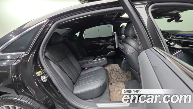Audi A8 (D5) 60 TFSI Quattro LWB 2021 — фото 19
