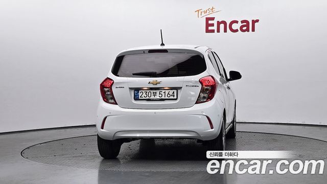 Chevrolet Spark Premier 2022 — фото 4