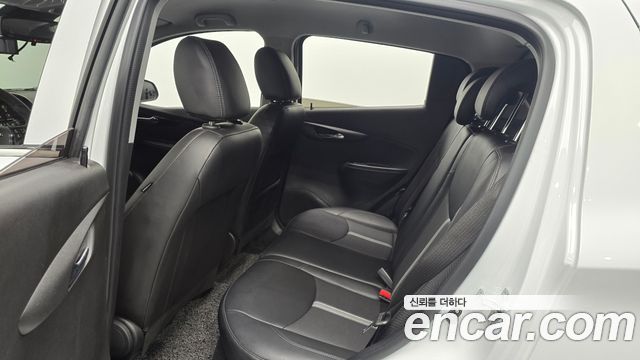 Chevrolet Spark Premier 2022 — фото 12