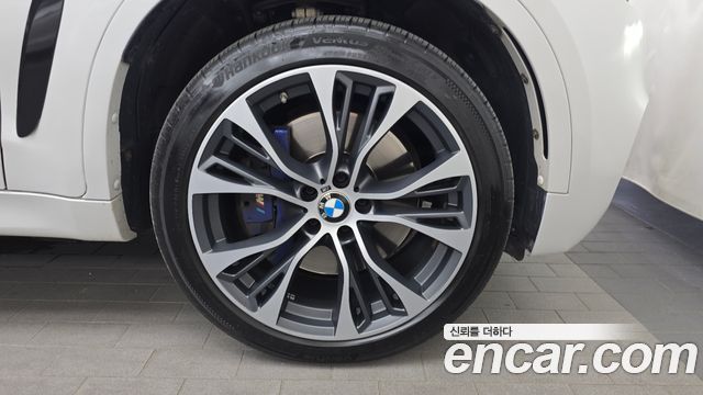 BMW X6 (F16) M50d 2018 — фото 27