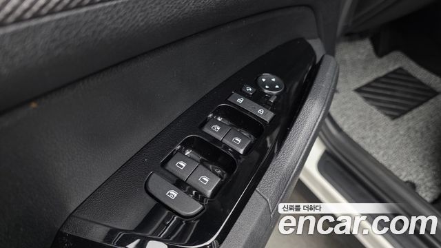 Kia Sportage Hybrid (V) Prestige 2WD 2022 — фото 13