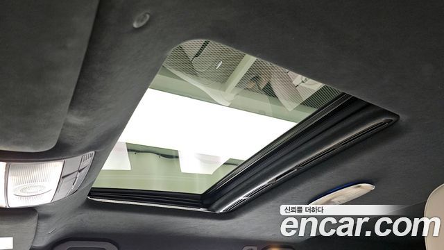 Mercedes-Benz G-Class (W465) AMG G63 2025 — фото 18