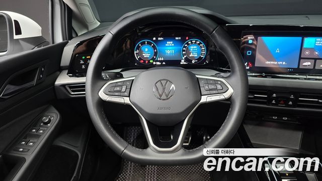 Volkswagen Golf (VIII) 2.0 TDI Prestige 2024 — фото 12
