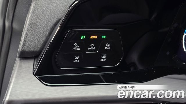 Volkswagen Golf (VIII) 2.0 TDI Prestige 2024 — фото 14