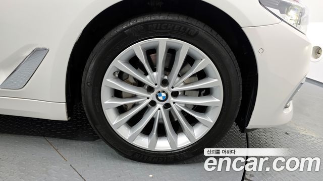BMW 5 Series (G30) 530i xDrive Luxury Plus 2020 — фото 21