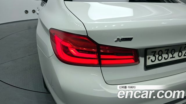 BMW 5 Series (G30) 530i xDrive Luxury Plus 2020 — фото 23