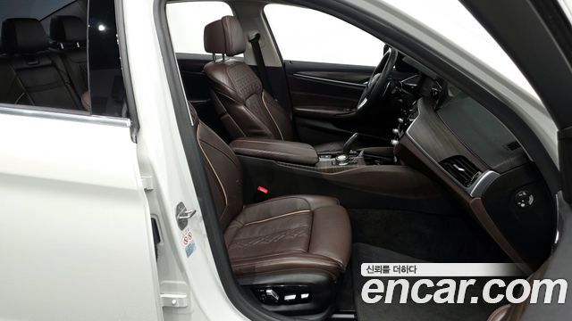 BMW 5 Series (G30) 530i xDrive Luxury Plus 2020 — фото 26